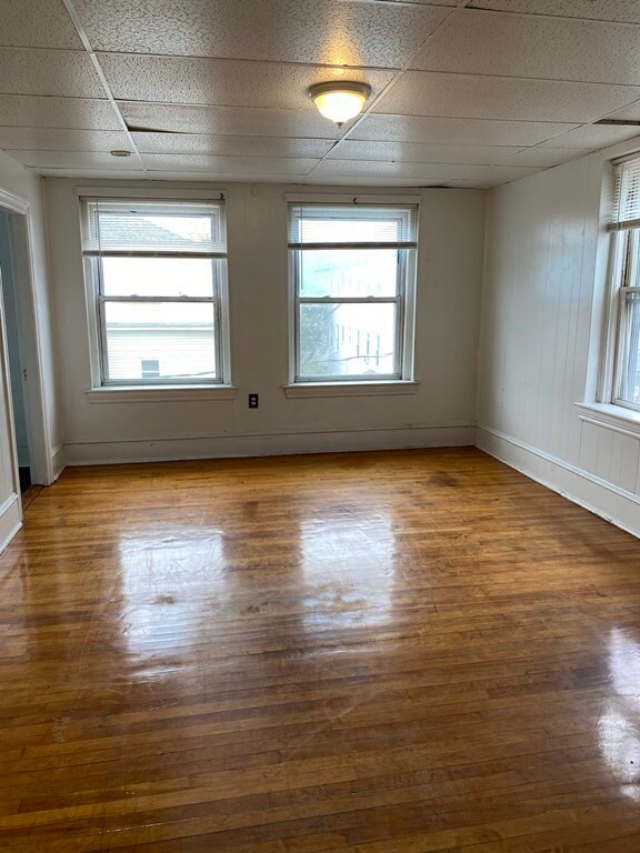 350 E Main St unit 3, Fall River, MA 02724 - photo 2