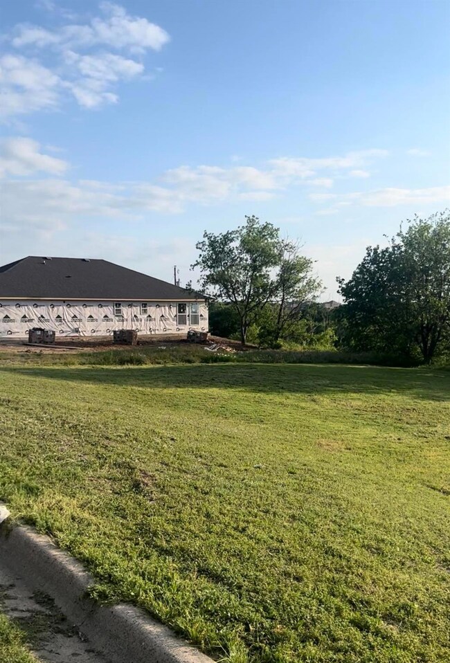 1022 Lakeview Ridge, White Settlement, TX 76108 - photo 2