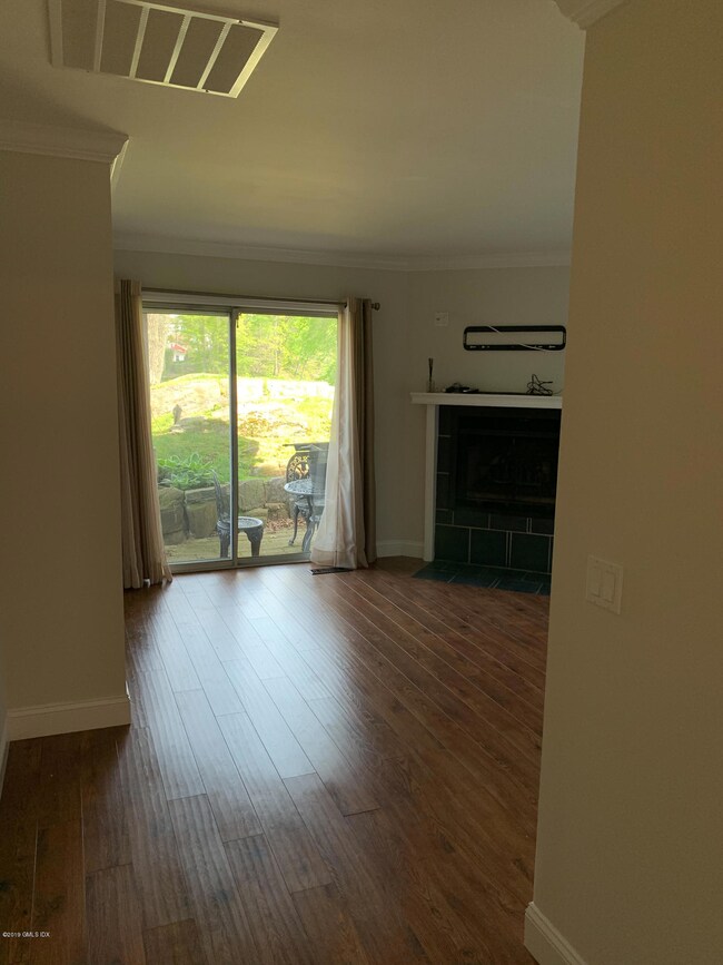 213 River Road Extension unit 3, Cos Cob, CT 06807 - photo 4