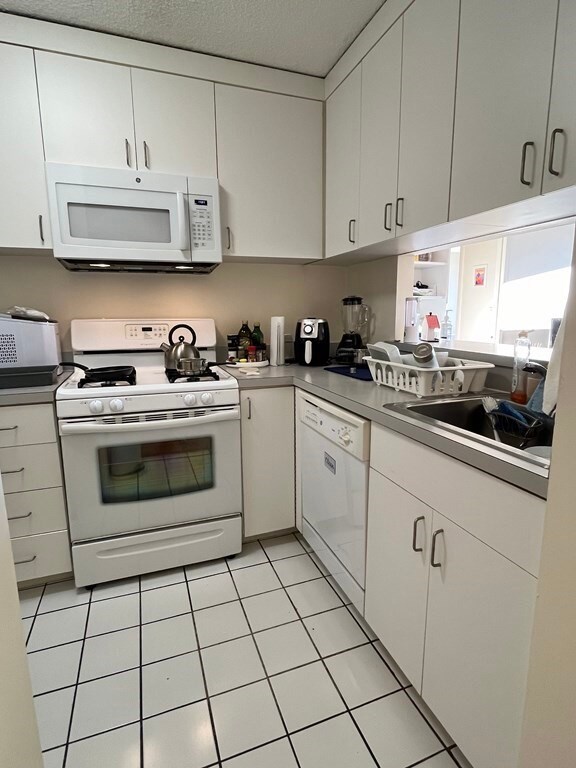 The Brook House unit 1108, Brookline, MA 02445 - photo 5