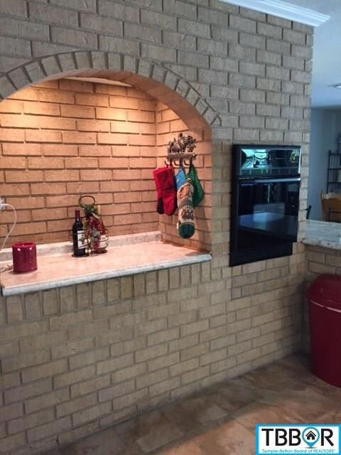 2303 E Young Ave, Temple, TX 76501 - photo 6