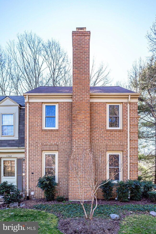 11500 Pine Cone Ct, Reston, VA 20191 - photo 7