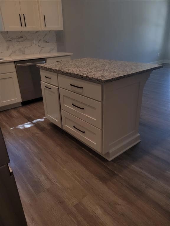 1715 S Hardy Ave, Independence, MO 64052 - photo 4