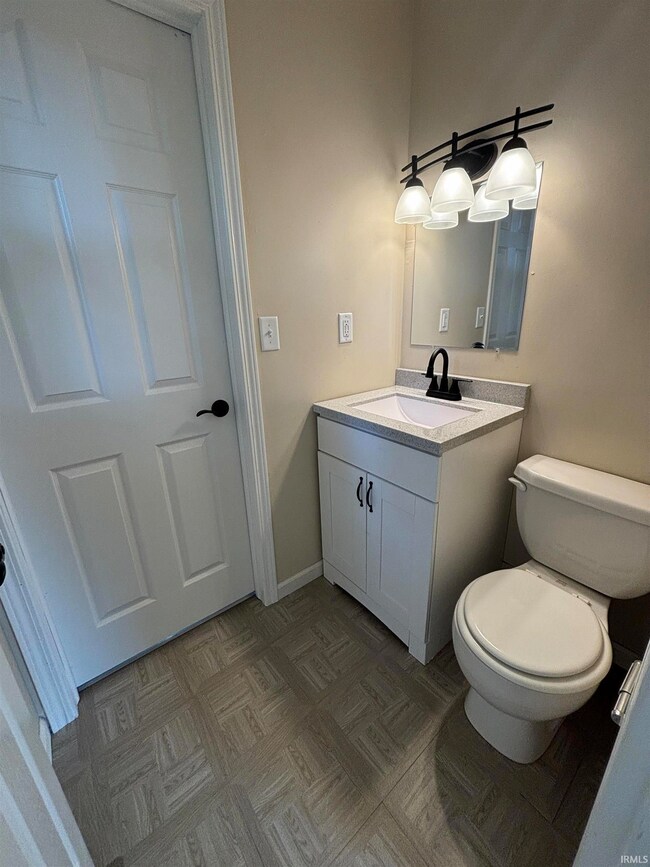 426 Millside Ct, Ossian, IN 46777 - photo 7