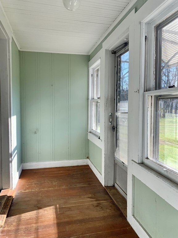 108 Plumtree Rd, Sunderland, MA 01375 - photo 4