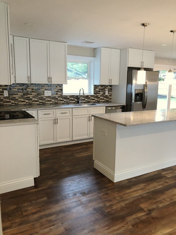 132 Ruthellen Rd, Bellingham, MA 02019 - photo 6