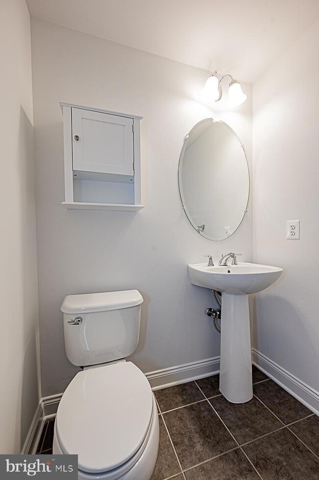 7646 Elmcrest Rd, Hanover, MD 21076 - photo 7