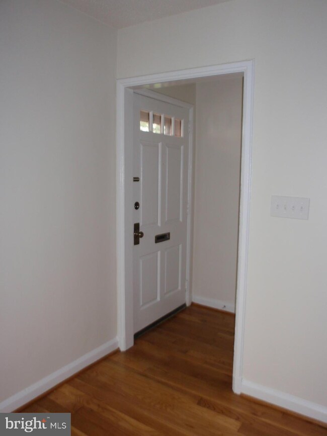 4116 36th St S unit 852, Arlington, VA 22206 - photo 2