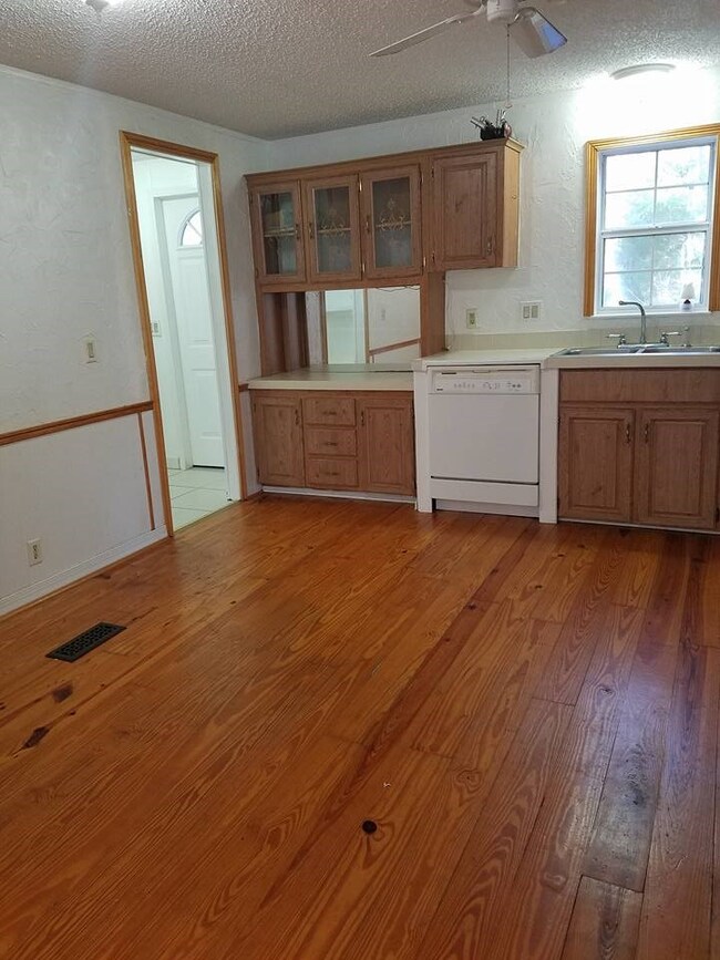 4274 Heatherwood Dr, Tallahassee, FL 32309 - photo 7