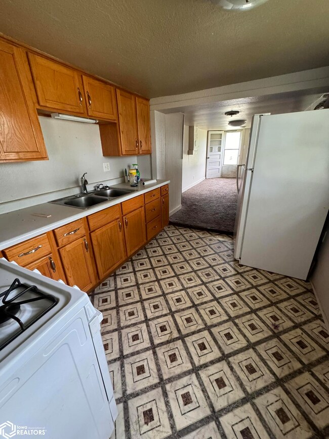 600 N State St, Osceola, IA 50213 - photo 3