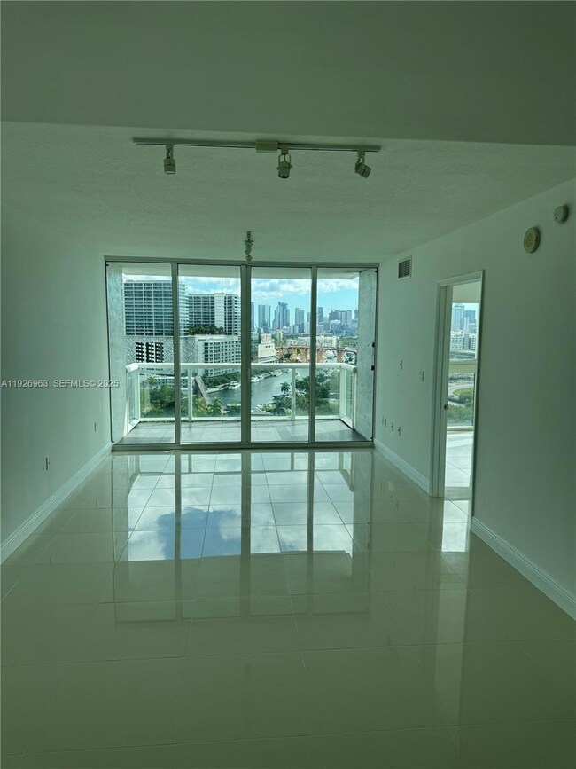 1861 NW S River Dr unit 2010, Miami, FL 33125 - photo 5