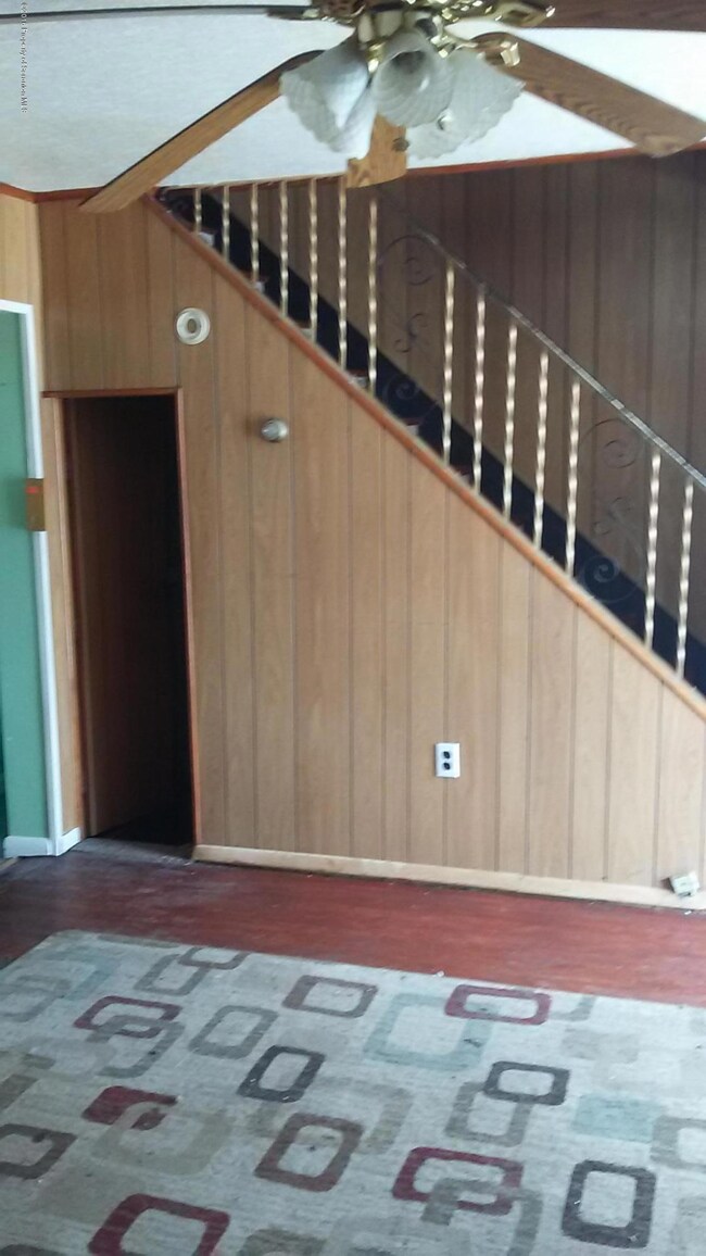 313 Gibbons St, Dunmore, PA 18512 - photo 6