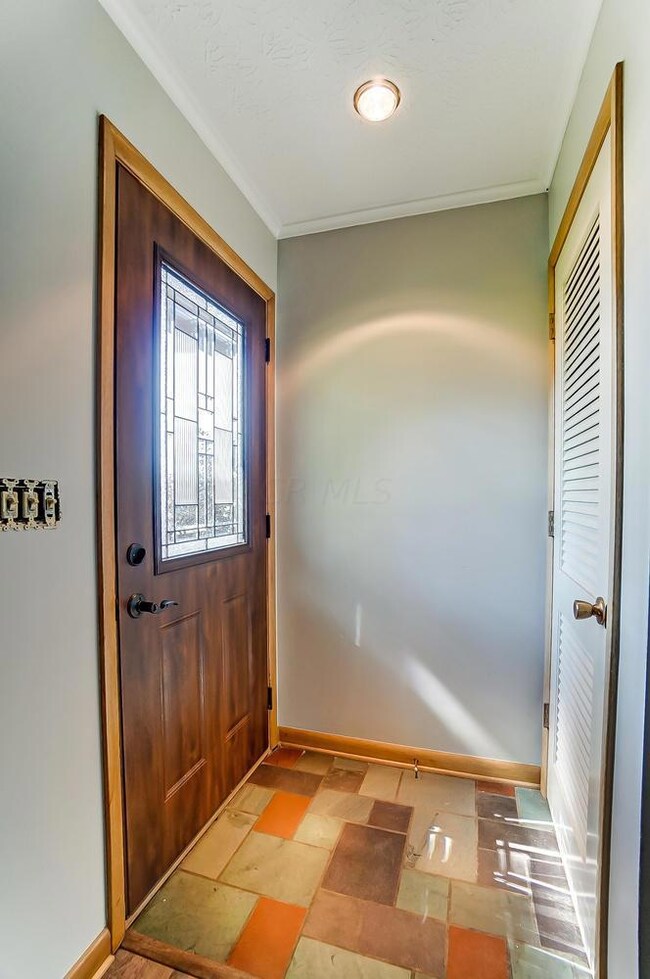 1017 Bainbridge Place, Columbus, OH 43228 - photo 3