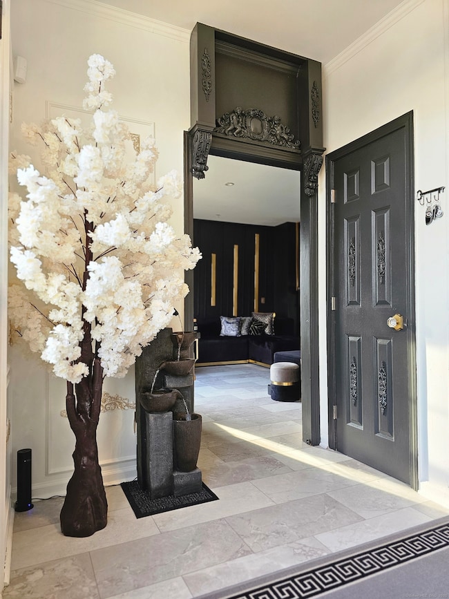 207 Ridgefield Ave, Waterbury, CT 06705 - photo 5