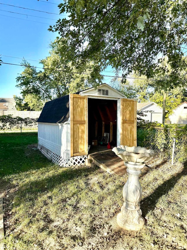 1822 W 7th St, Muncie, IN 47302 - photo 6