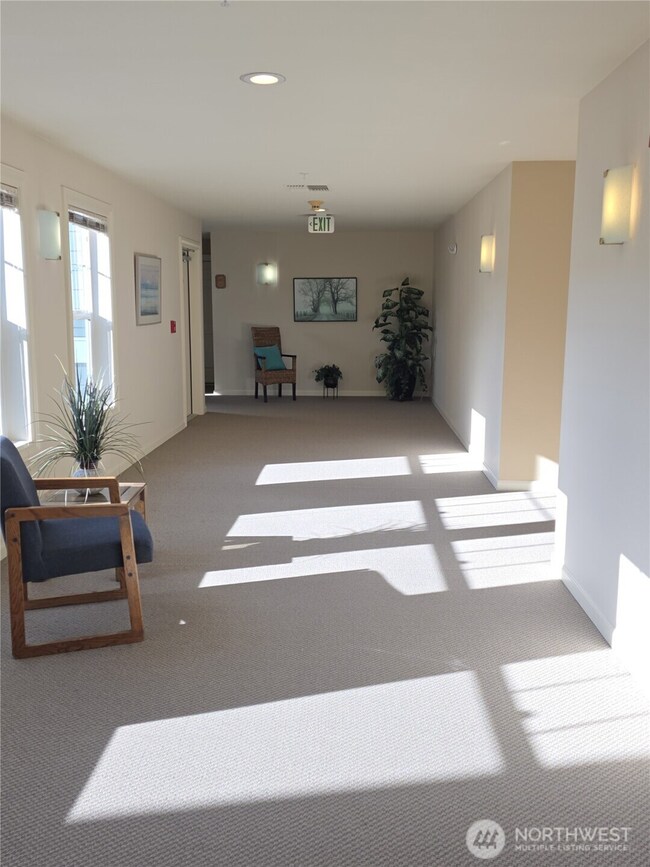 3935 226th Place SE unit 313, Issaquah, WA 98029 - photo 4