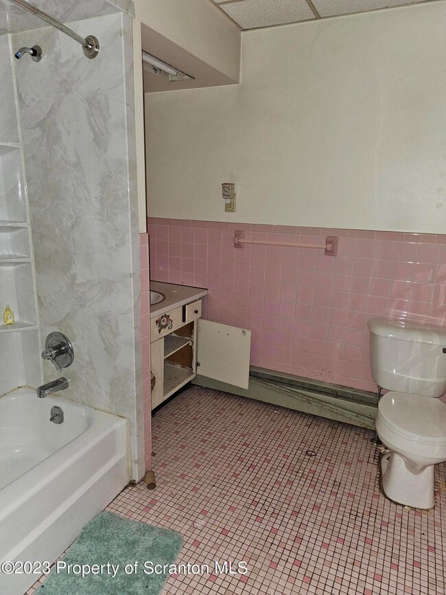 1326 Jackson St, Scranton, PA 18504 - photo 6