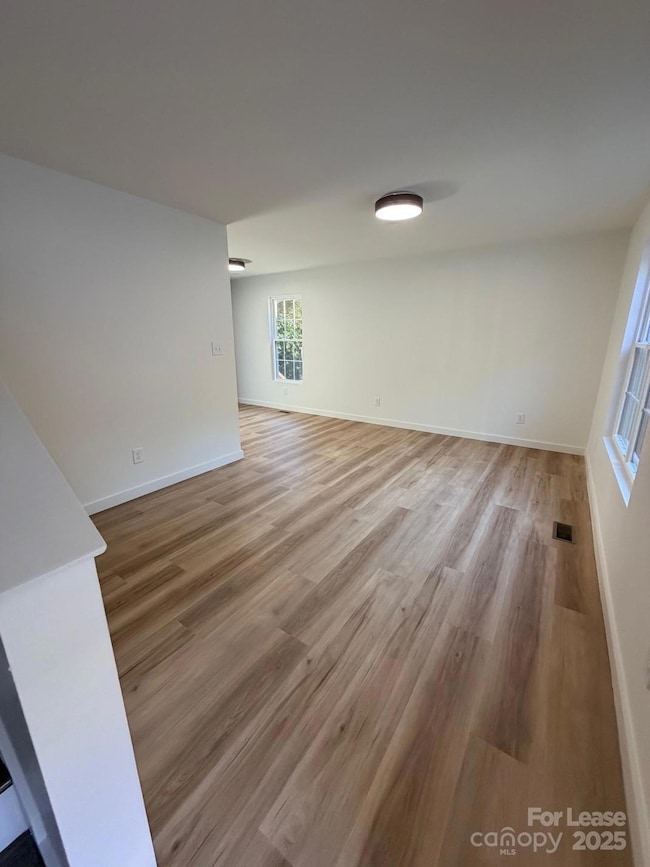 204 W 19th St, Newton, NC 28658 - photo 5