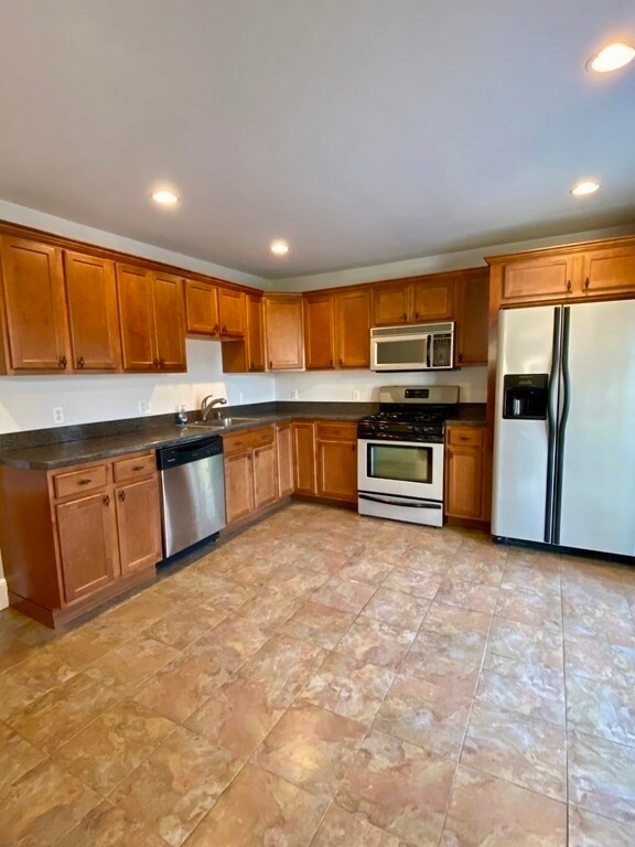 337 Commercial St unit 1, Weymouth, MA 02188 - photo 6