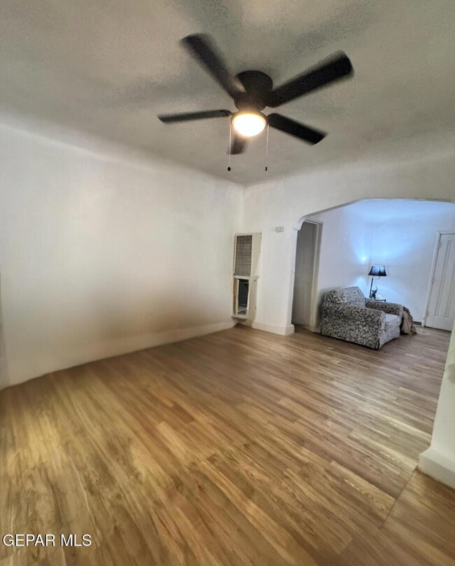 3713 Frankfort Ave, El Paso, TX 79930 - photo 7