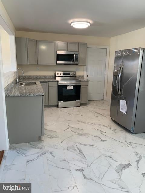 7001 E Chesapeake St, Hyattsville, MD 20785 - photo 2