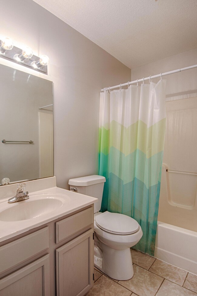 341 Bowers Park Cir, Knoxville, TN 37920 - photo 4