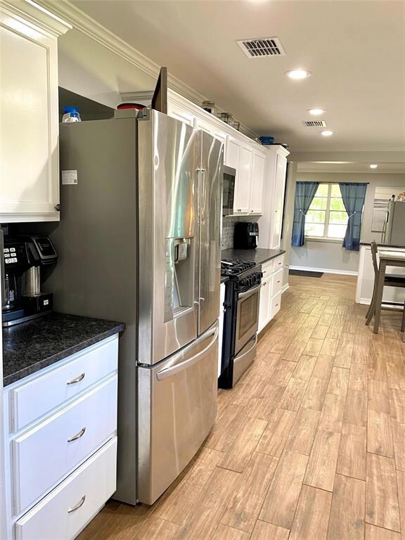 Kitchen -view 3