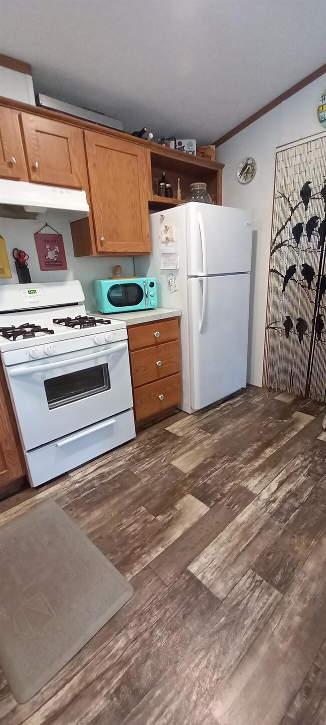 142 Garden St, Seabrook, NH 03874 - photo 6