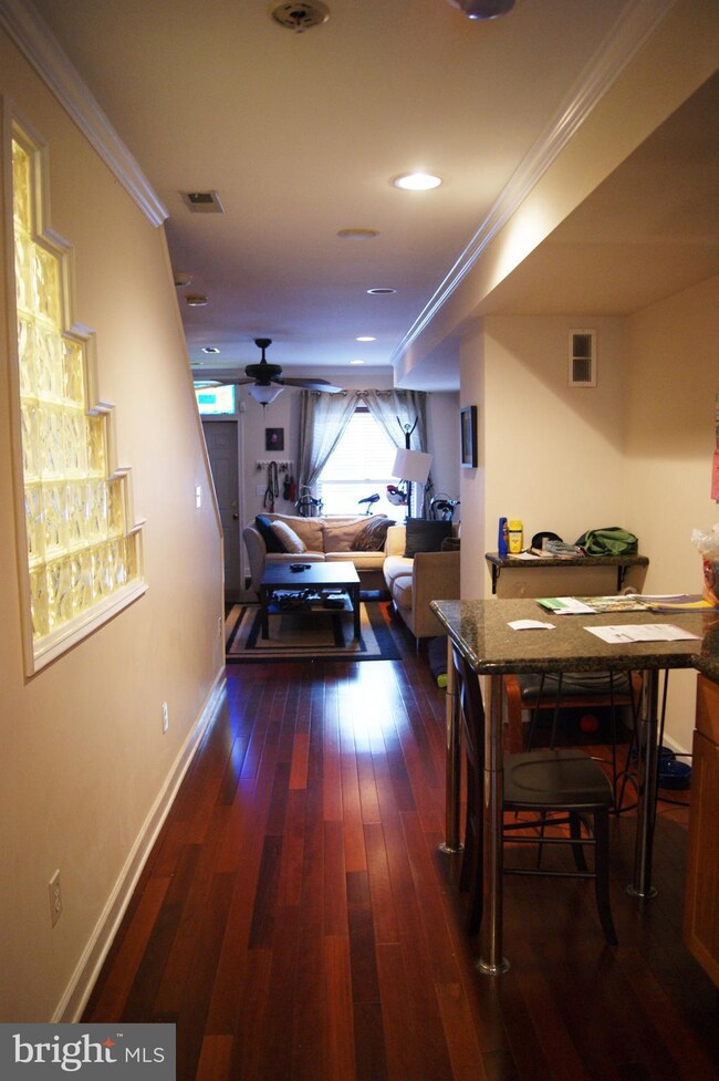 225 S Robinson St, Baltimore, MD 21224 - photo 4