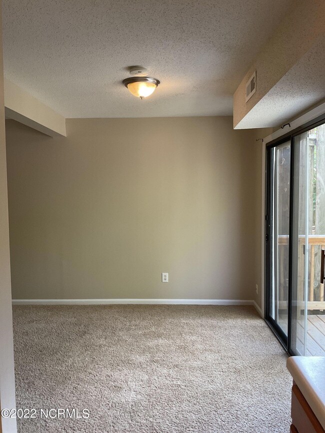 111 Brenda Dr, Jacksonville, NC 28546 - photo 6