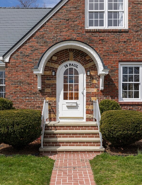 19 Paul St, Worcester, MA 01606 - photo 3