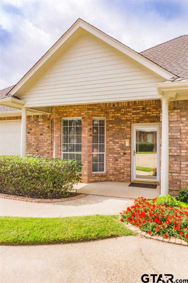 2315 2315 Homestead Ln, Tyler, TX 75701 - photo 3