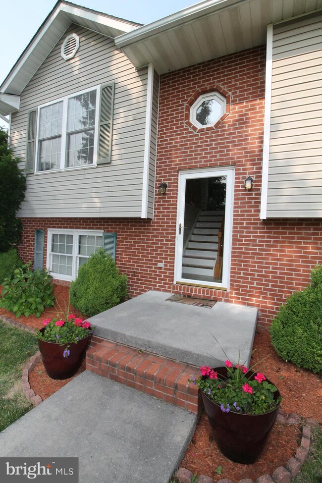 1178 S Fork Dr, Front Royal, VA 22630 - photo 3