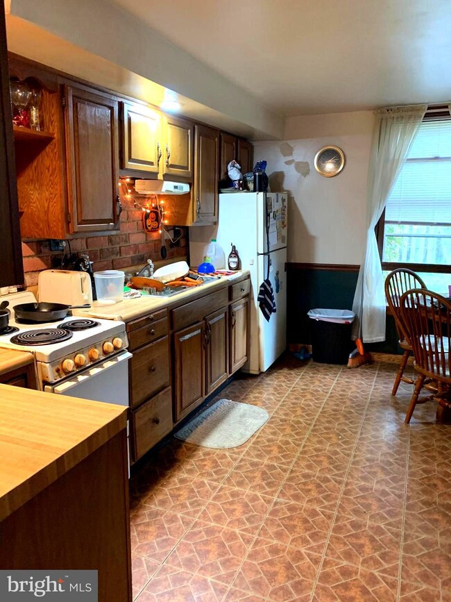 139 Bethel St, Columbia, PA 17512 - photo 4