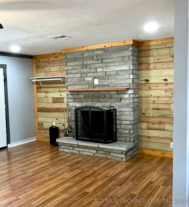 9102 N Hudson Ave, Sperry, OK 74073 - photo 5