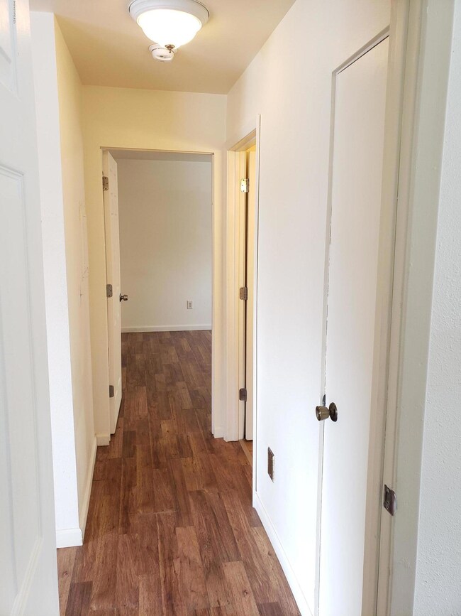 3410 Eide St unit 2, Anchorage, AK 99503 - photo 6