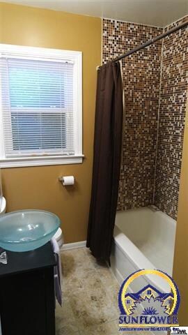 1659 SW 22nd St, Topeka, KS 66611 - photo 6