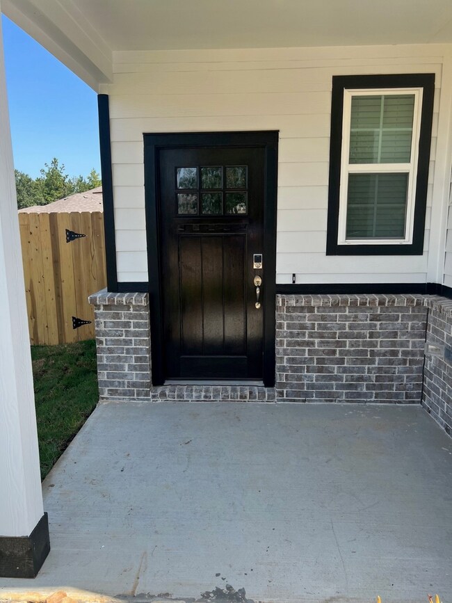 10722 Violet Bloom Dr, the Woodlands, TX 77375 - photo 2