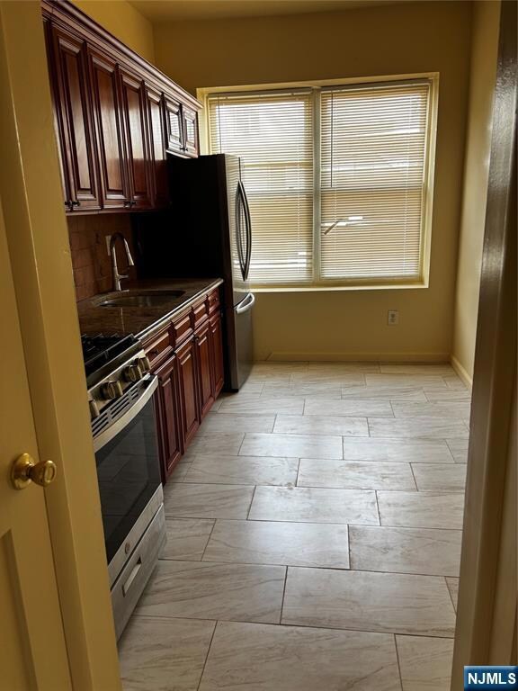 133 N Maple Ave unit 204, East Orange, NJ 07017 - photo 3
