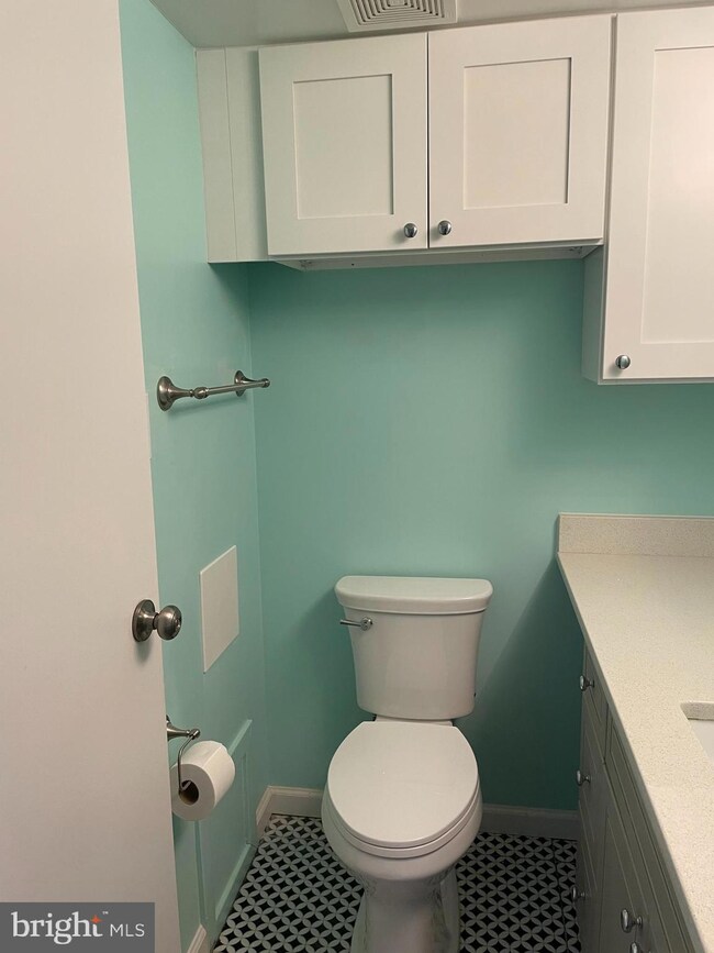 The Pines of Leisure World unit 1404, Silver Spring, MD 20906 - photo 7