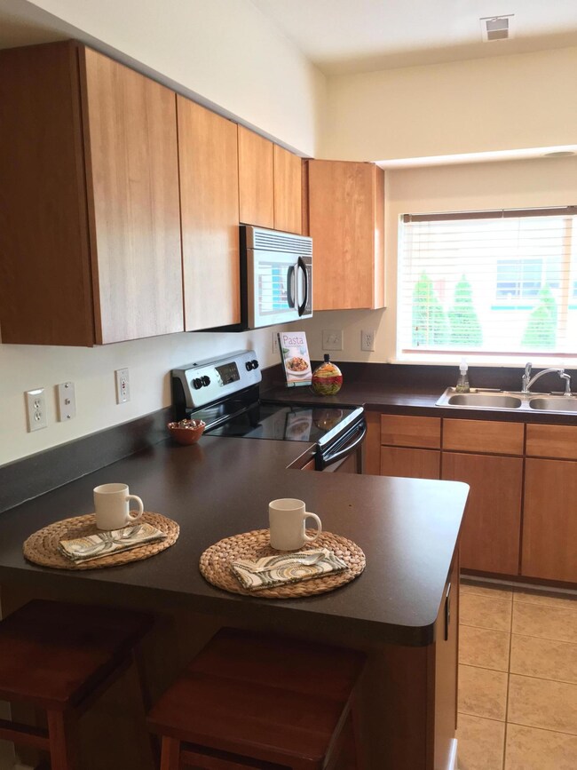 Bright, modern kitchen