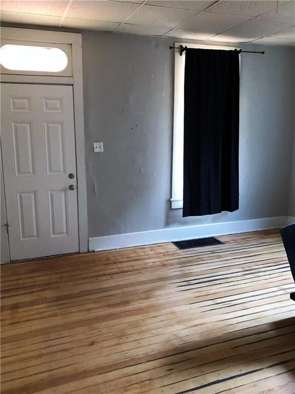 LeftSide (A)- Entry into Living Room