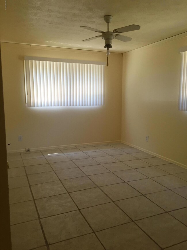 6666 Burpee Dr S, Jacksonville, FL 32210 - photo 4