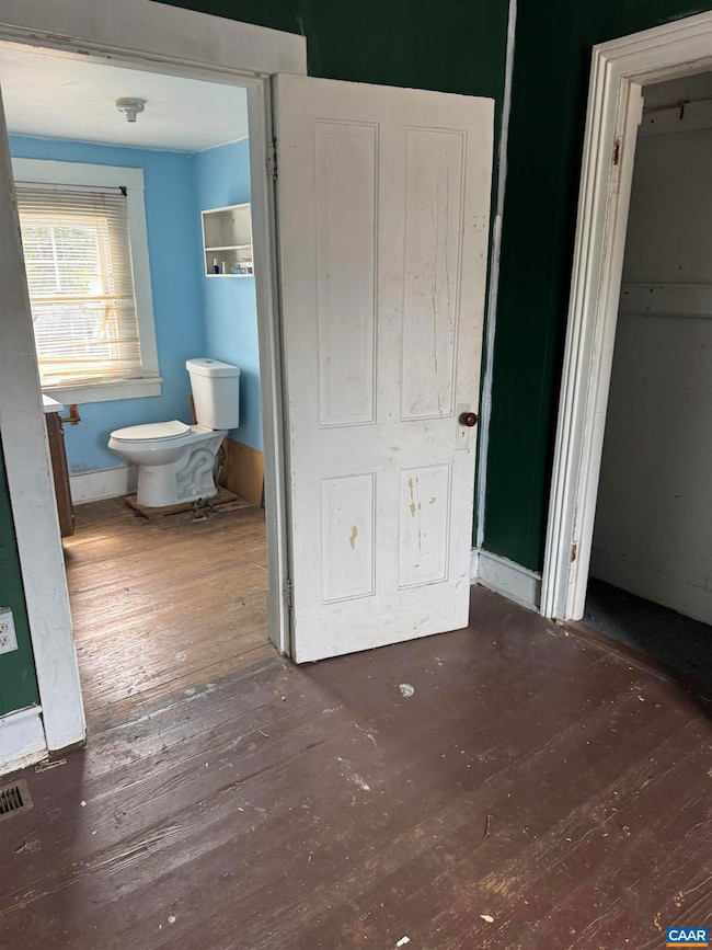 208 S Delphine Ave, Waynesboro, VA 22980 - photo 7