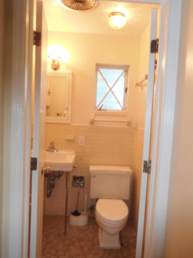 3617 Lebanon Ave unit 2, El Paso, TX 79930 - photo 6