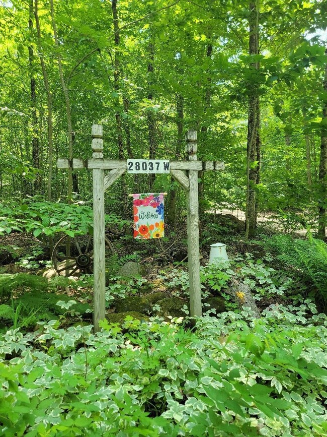 28037 W Maple Ln, Eckerman, MI 49728 - photo 2