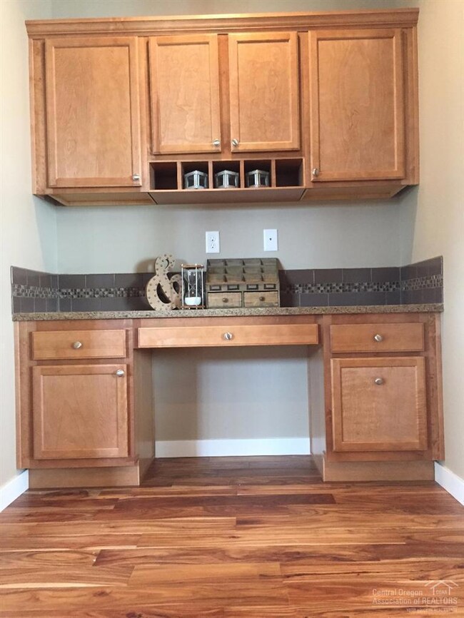 63278 Newhall Place, Bend, OR 97701 - photo 6