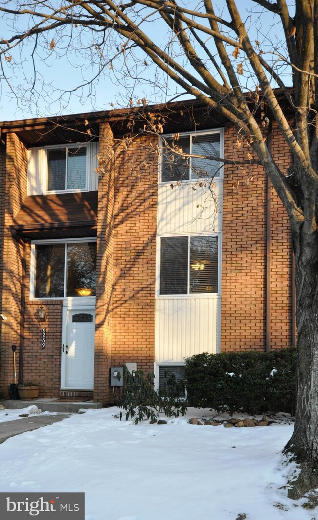 9269 Bellbeck Rd, Parkville, MD 21234 - photo 2