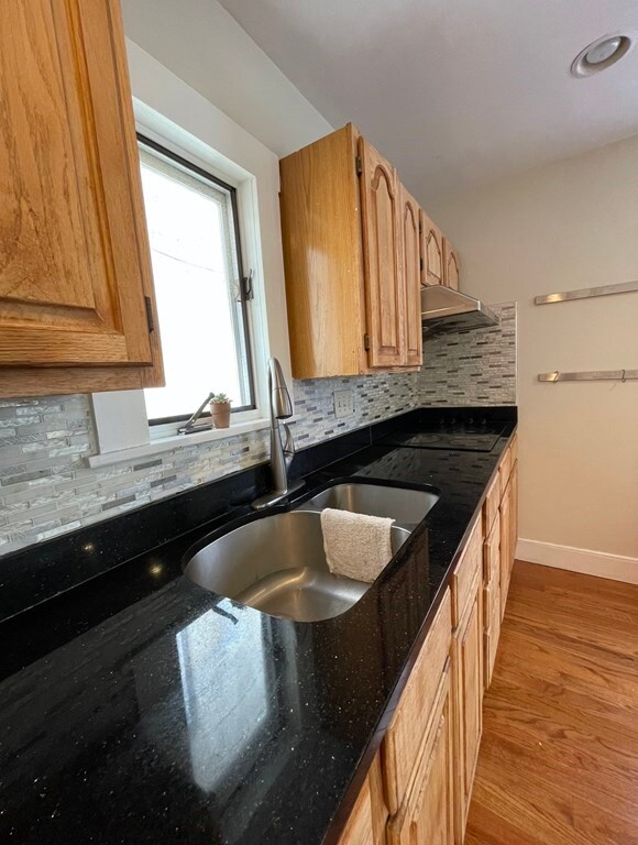 195 Adams St, Newton, MA 02458 - photo 5