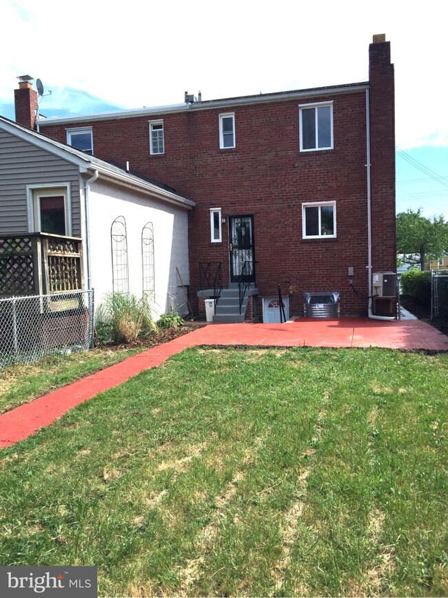 5320 Ames St NE, Washington, DC 20019 - photo 4